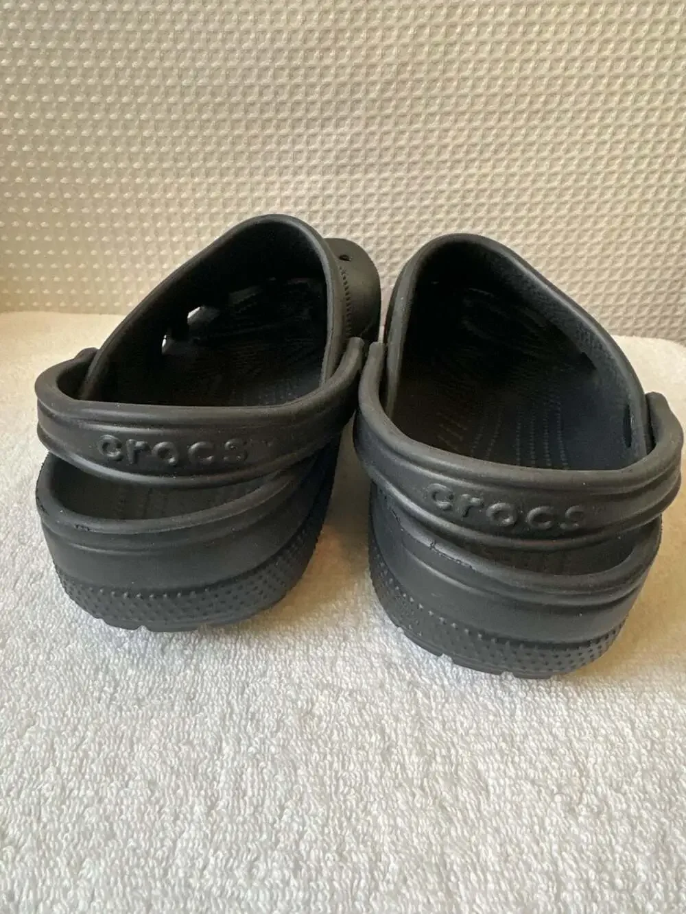 Crocs Classic Clogs Black Men's Size 11 - Picture 5 of 7
